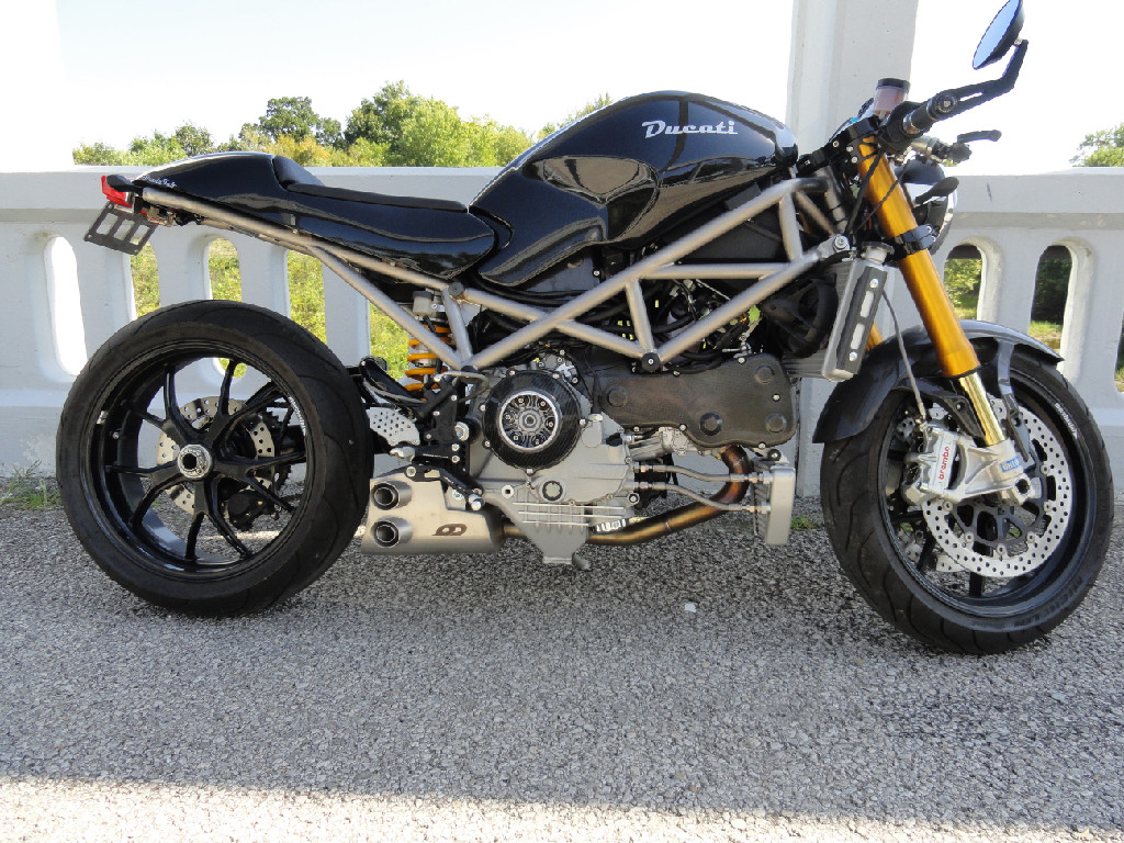 Ducati monster online chrome